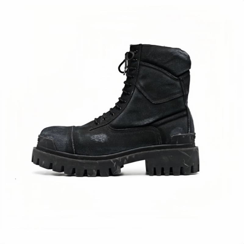 B's black cloth boots, destruction boots, full size, full shot, pull down to see details