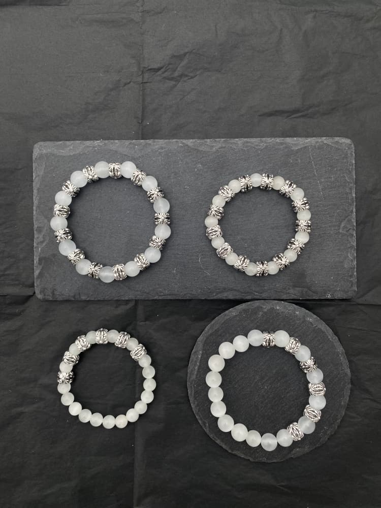 OnlyWhy/Street shot bracelets are fashionable and versatile, cross natural black stone men and women string bracelets for couples and students