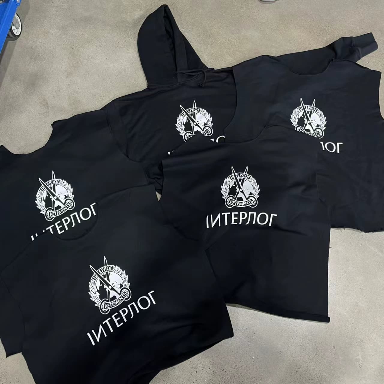 Vetements Interpol